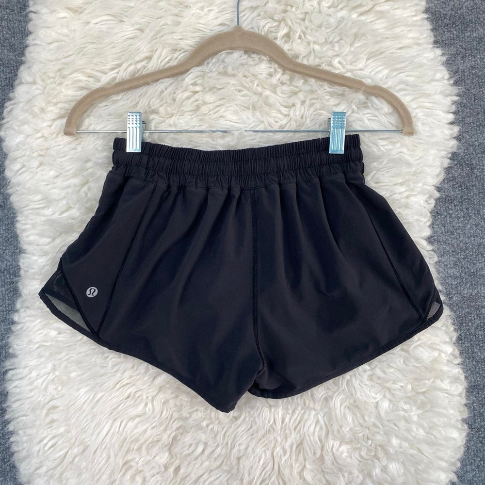 LULULEMON BLACK HOTTY HOT LOW RISE MESH PANEL ATHLETIC SHORTS ZIPPER POCKET